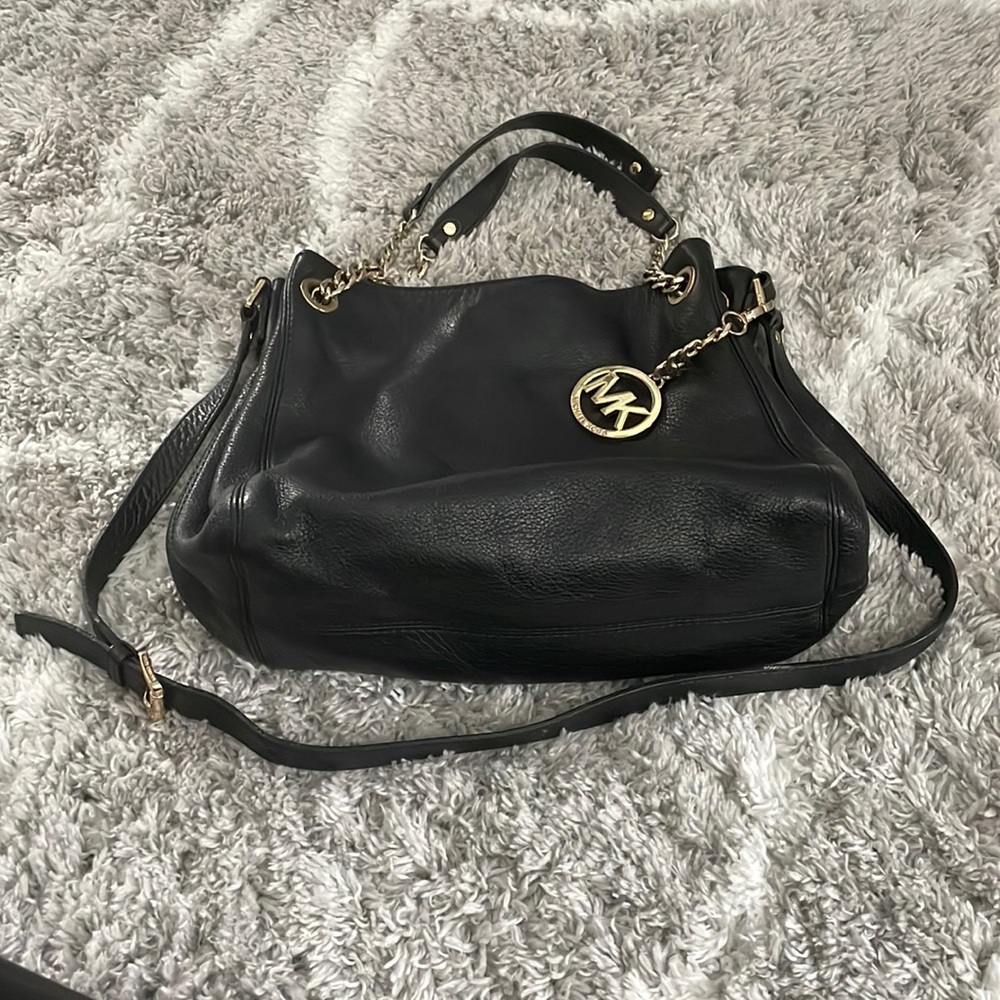 Black Micheal Kors purse